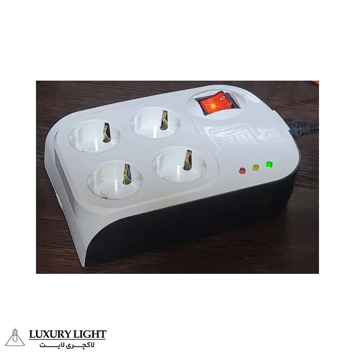 محافظ ولتاژ 4 خانه ارت دار کابل 5 متری پارت الکتریک مدل پارت 8793